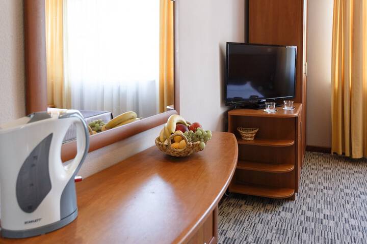 Room 10 of 49