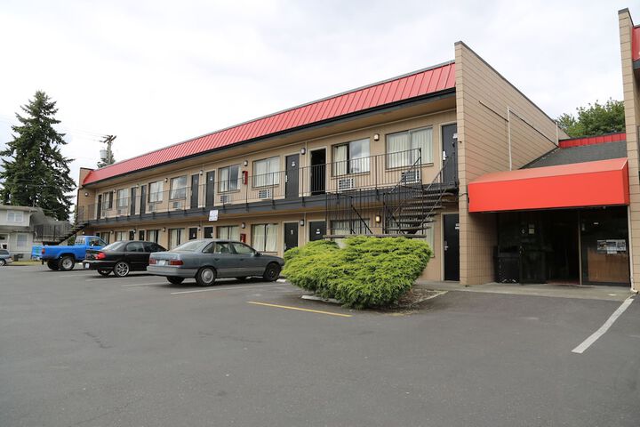 Hotel 33 of 34