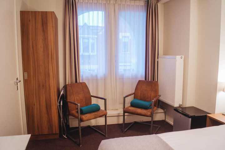Room 15 of 45