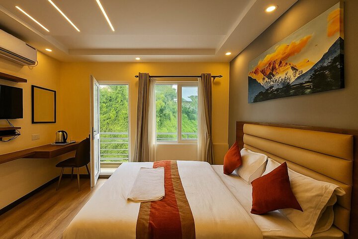 Room 8 of 38