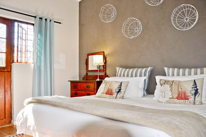 Room 25 of 100