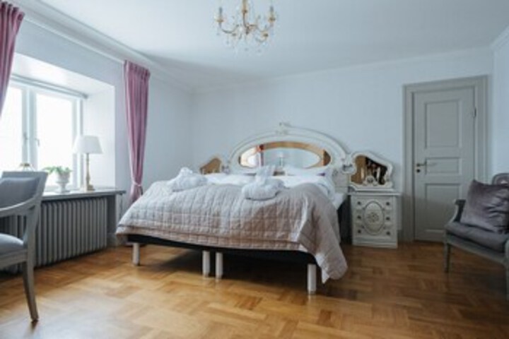 Room 56 of 115