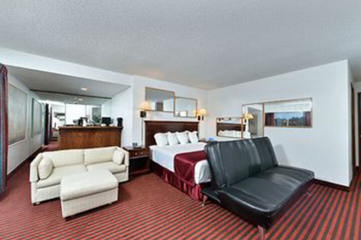 Room 25 of 62