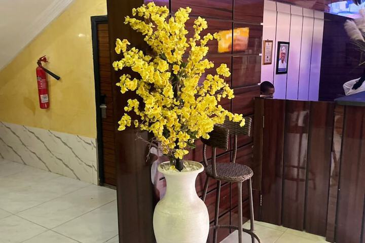 DE Caribbean Luxury Hotel and Suites