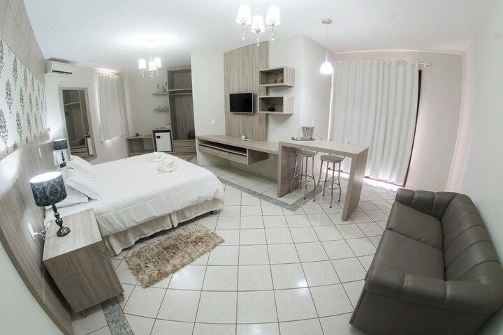 Room 19 of 68