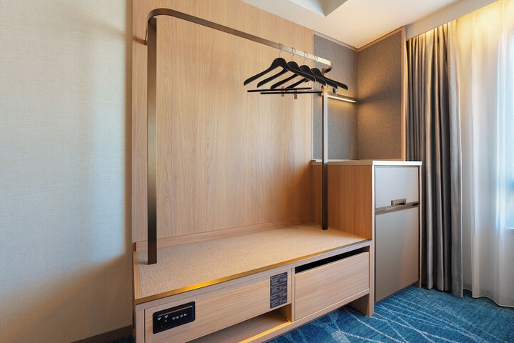 Room 22 of 146