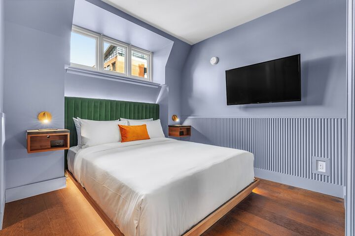 Room 4 of 57