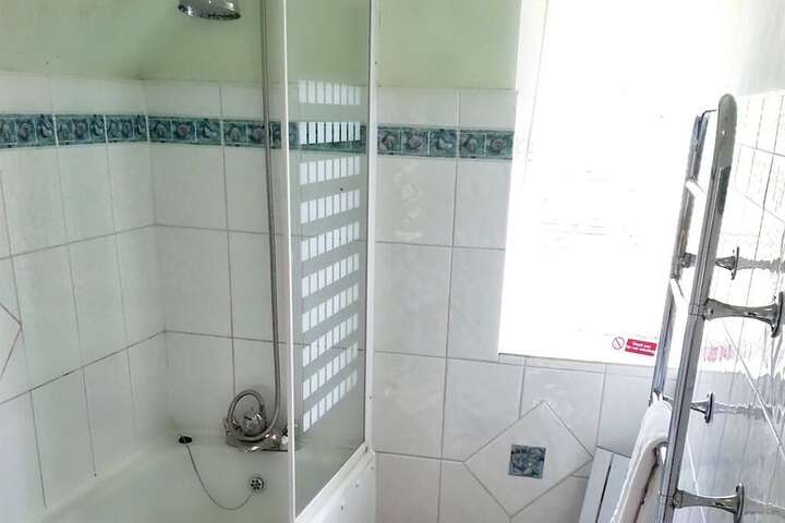 Room 14 of 38