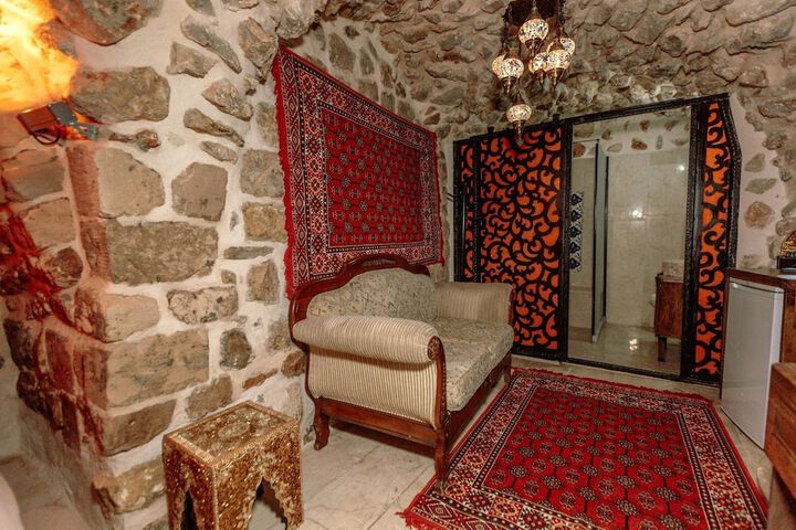 Room 3 of 54