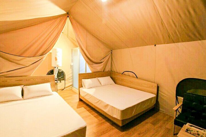 Room 50 of 74