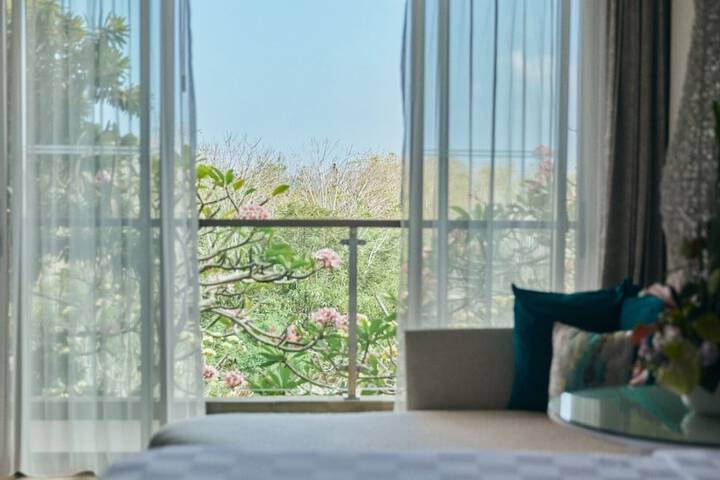 Room 54 of 204
