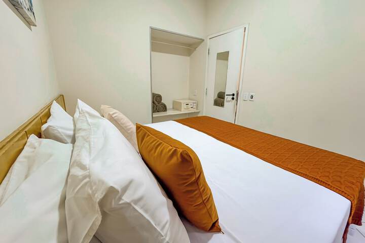 Room 21 of 171