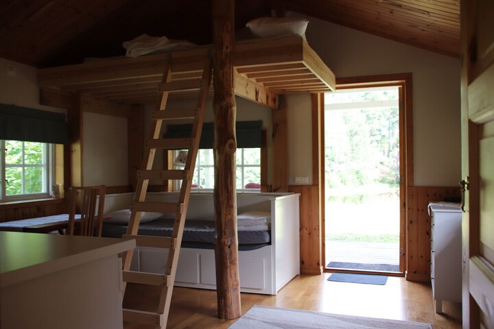 Room 10 of 27