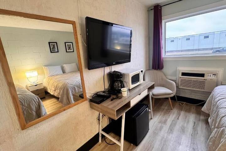 Room 3 of 10