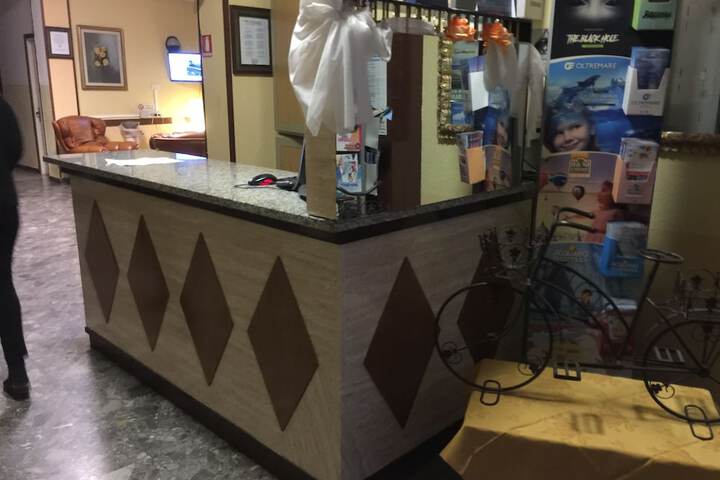 HOTEL PICCARI