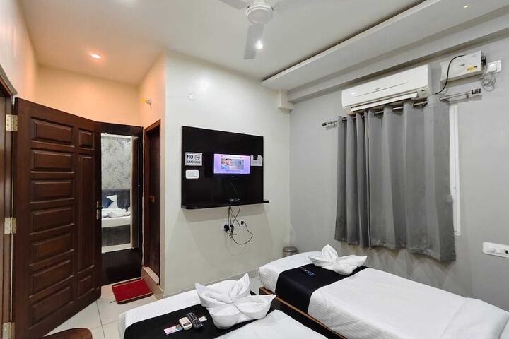 Room 7 of 30