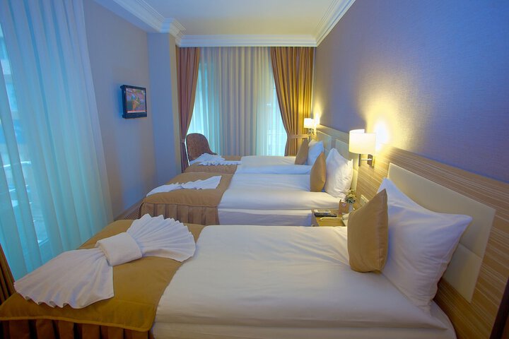 Room 18 of 32