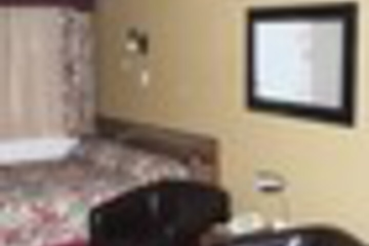 Room 5 of 132