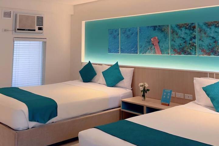 Room 9 of 32