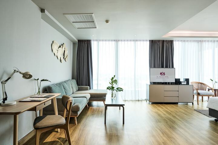 Room 14 of 157