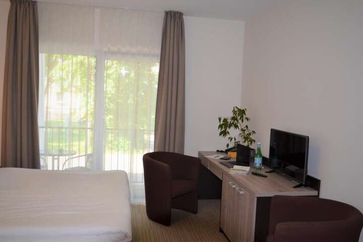 Room 21 of 50