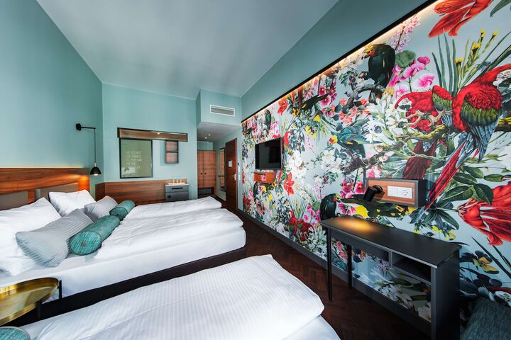 Room 19 of 63