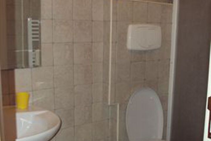Room 3 of 15