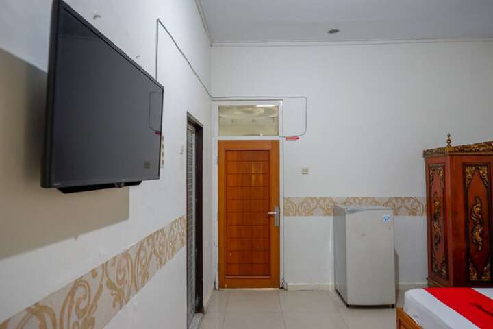 Room 25 of 48