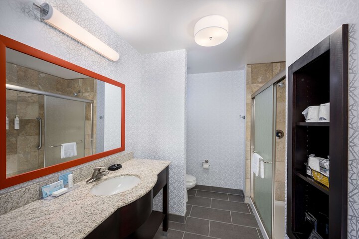 Bathroom shower
