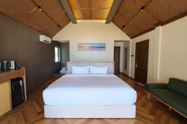 Room 11 of 71