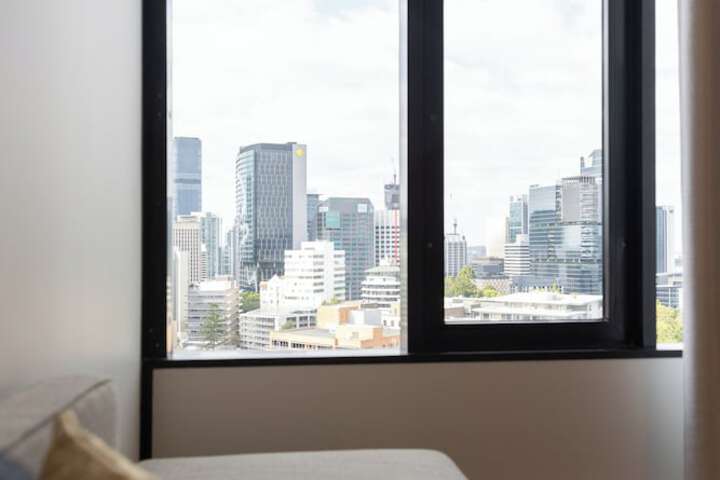 Room 18 of 76