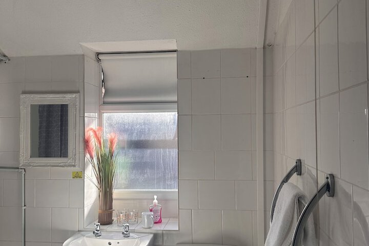 Room 15 of 23