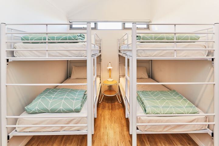 Room 20 of 122
