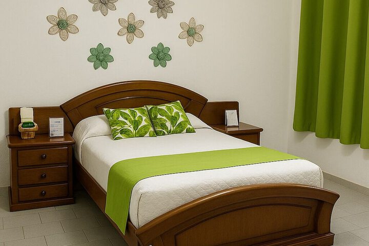 Room 4 of 25