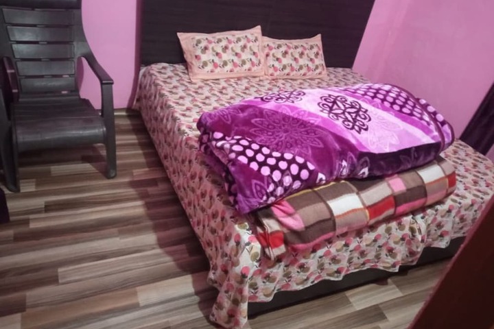 Room 3 of 13