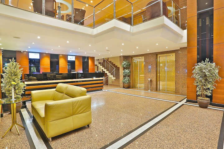 Hotel Lobby