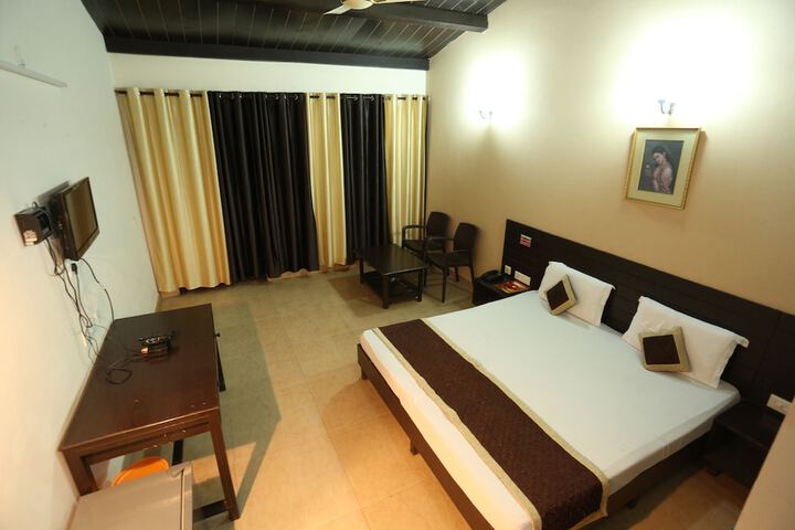 Room 8 of 46