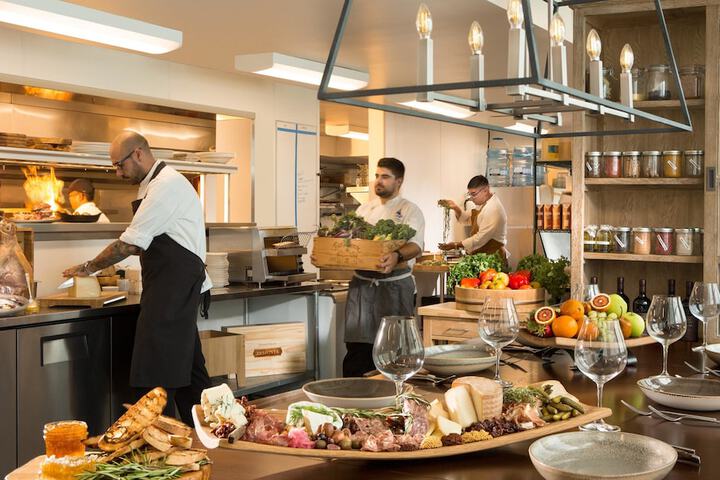 Restaurant