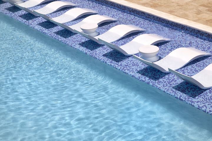 Pool 24 of 53