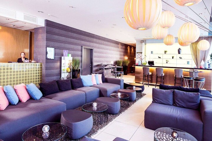 Hotel Lobby