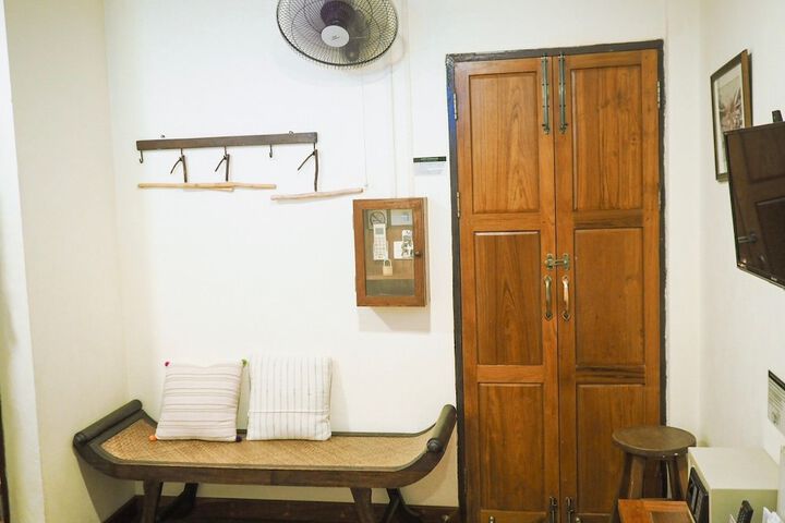 Room 19 of 66