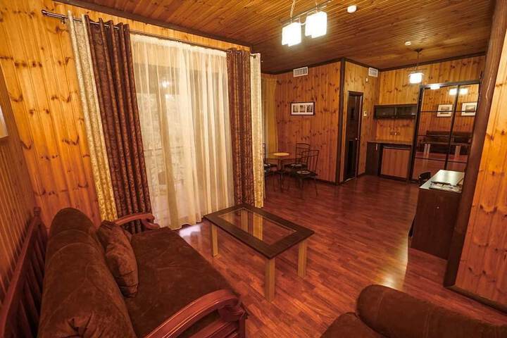 Room 26 of 158