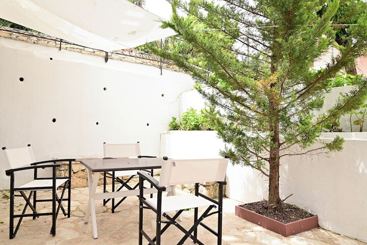 Terrace/Patio 27 of 57