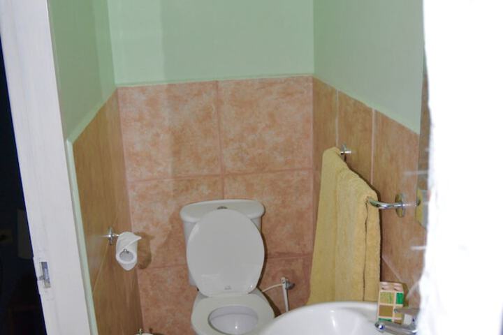 Room 70 of 96