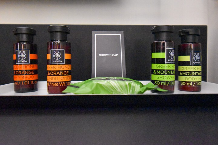 Bathroom amenities