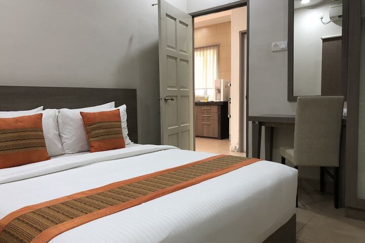 Room 8 of 39