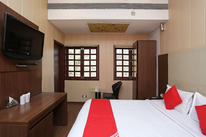 Room 11 of 22