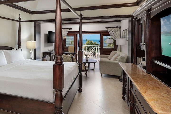 Room 28 of 125