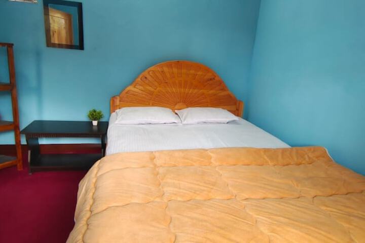 Room 6 of 18