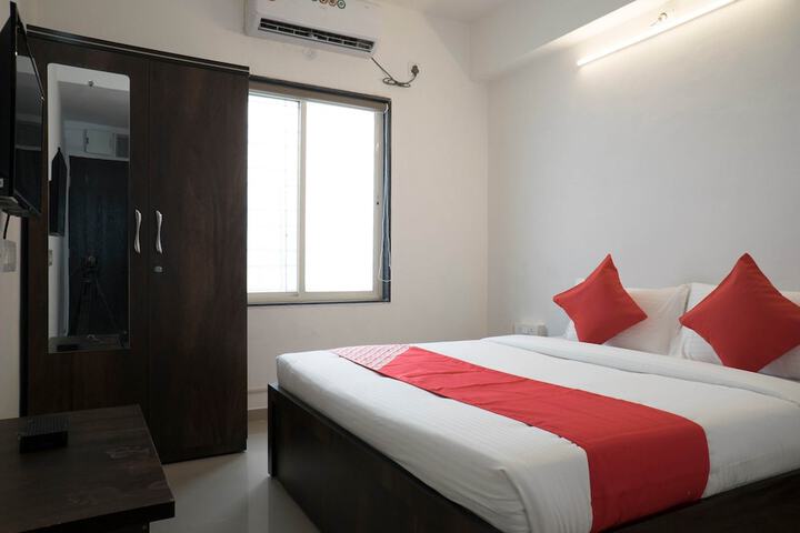 Room 6 of 26